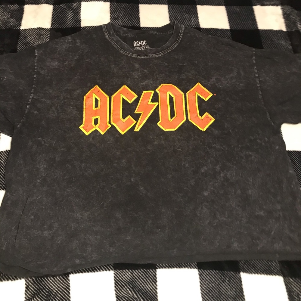 AC/DC crop top